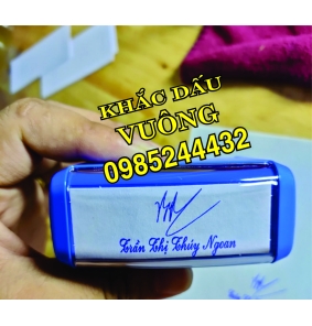 Khắc dấu chữ ký kèm tên 