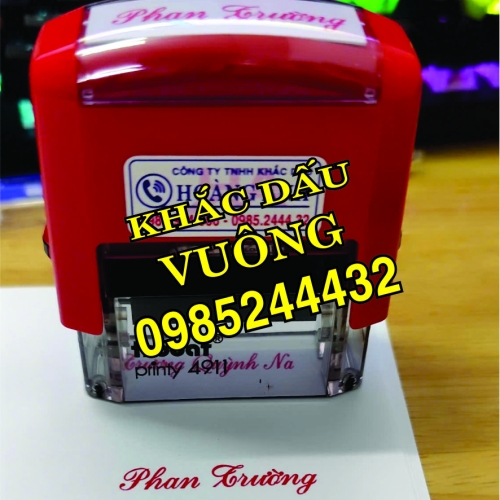 Con Dấu Tên Nghiêng